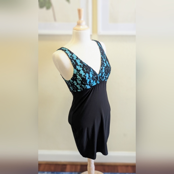 Beaded top Slim Fit Dress - Picture 1 of 4